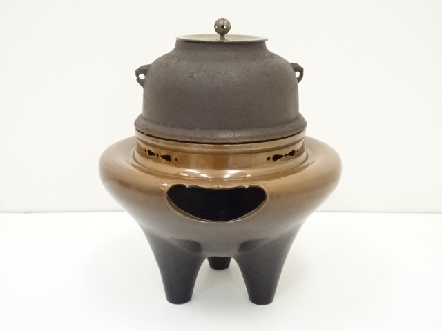  金森紹栄造　唐銅風炉釜（共箱）